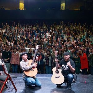 国产老头老妇女AAA片
